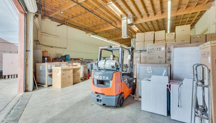 Warehouse Space for Rent at 435-437 N Varney St Burbank, CA 91502 - #10