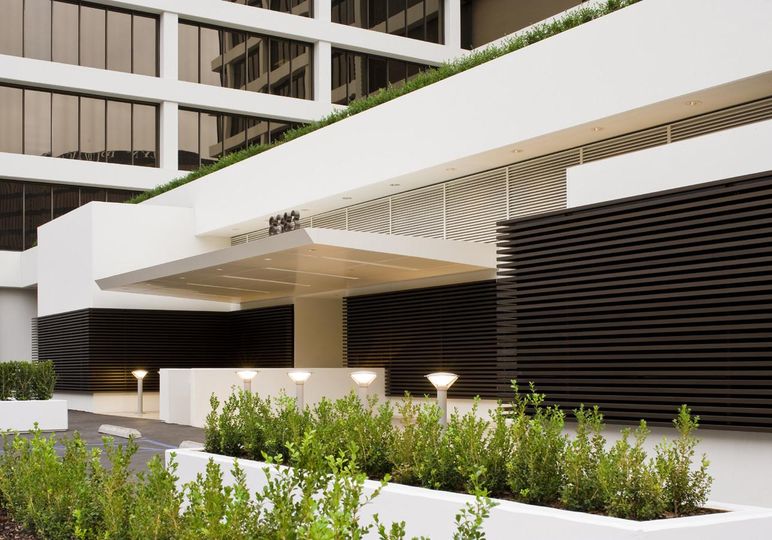 SUBLEASE: Prime Beverly Hills - 2nd Floor