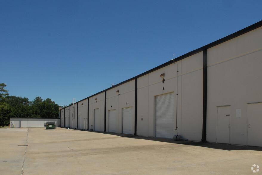 Willowbrook Distribution Center V 13161-13175 Misty Willow Dr photo 3