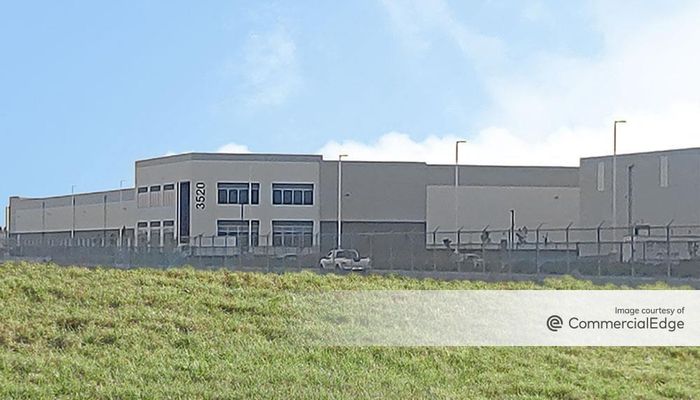 Warehouse Space for Rent at 3520 Carlin Drive West Sacramento, CA 95691 - #1