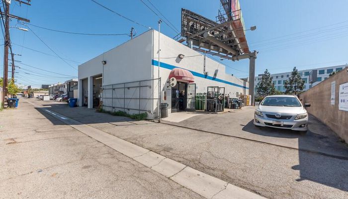 Warehouse Space for Rent at 12107 W Jefferson Blvd Culver City, CA 90230 - #24