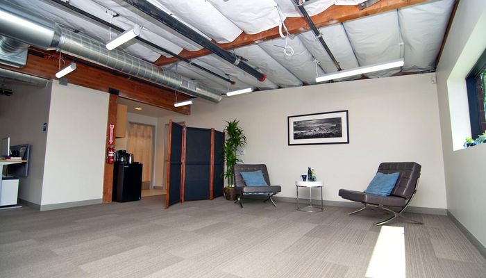 Warehouse Space for Rent at 4121-4131 Vanowen Pl Burbank, CA 91505 - #6