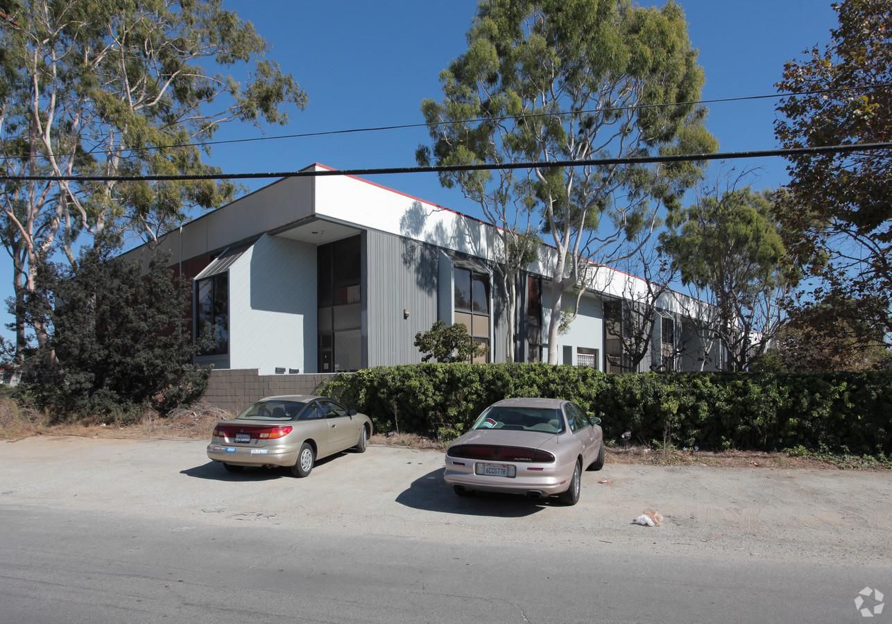 Industrial Property For Lease photo 1