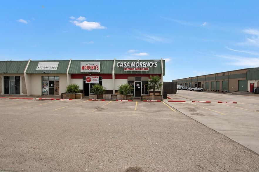 4606 Burleson Rd photo 2