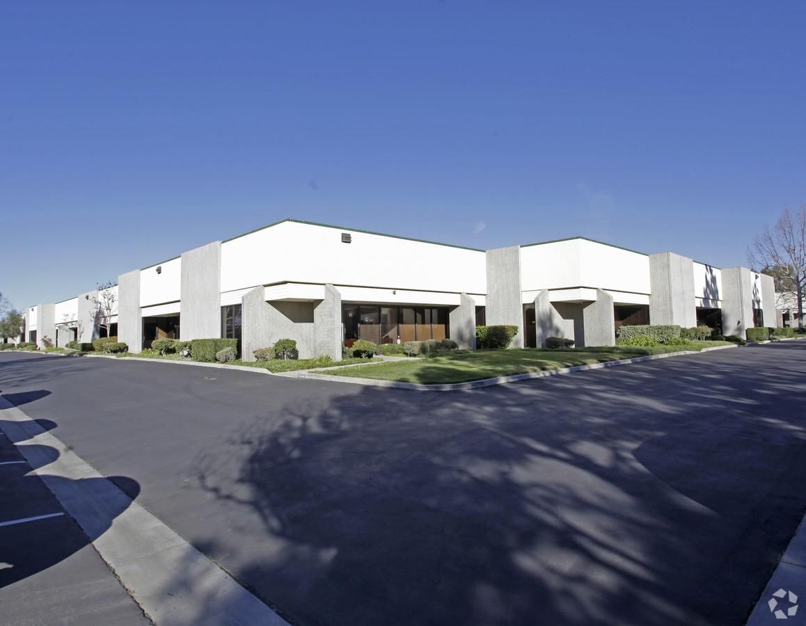 Bldg 64 photo 2
