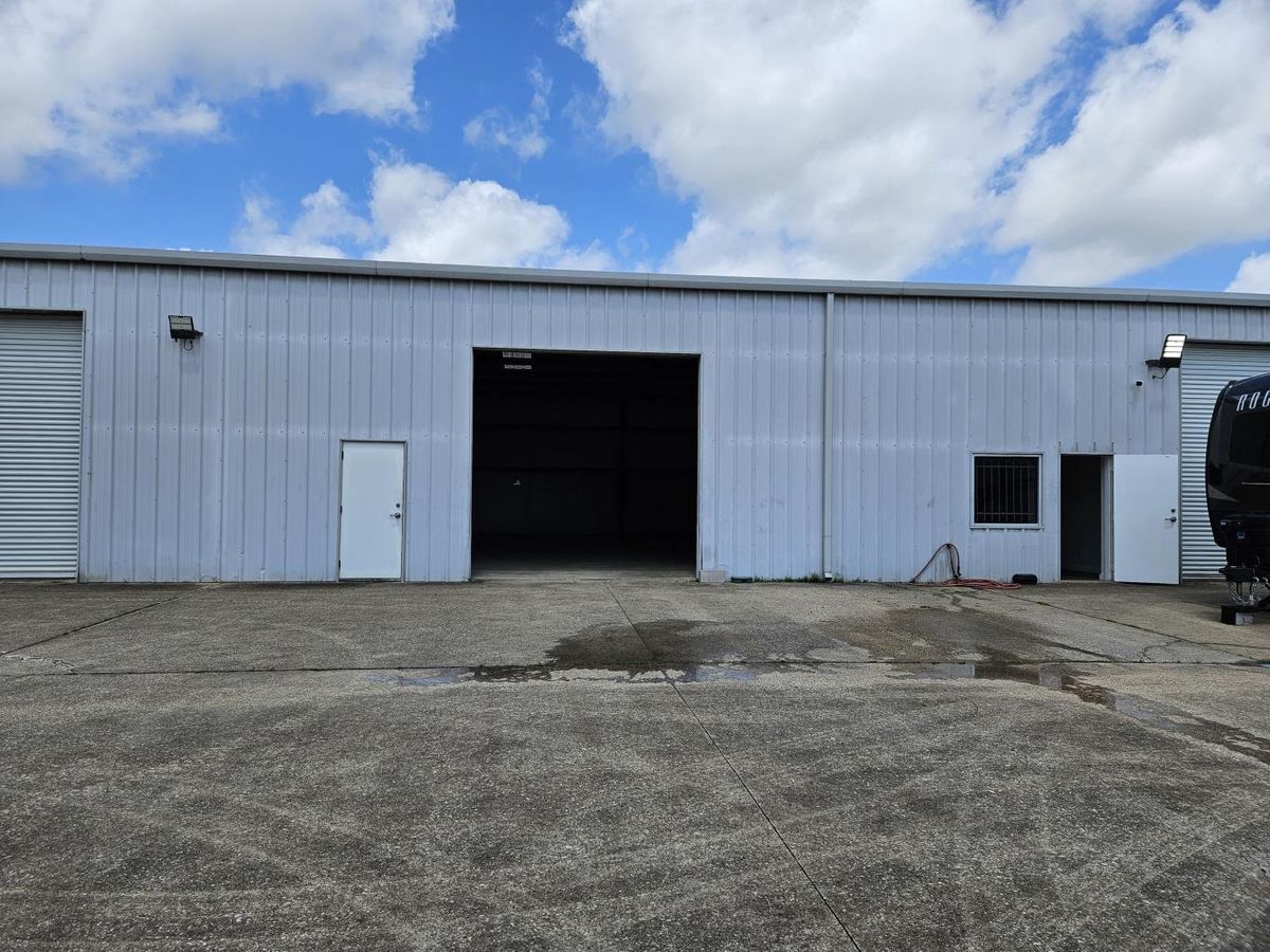 17704 French Rd photo 1