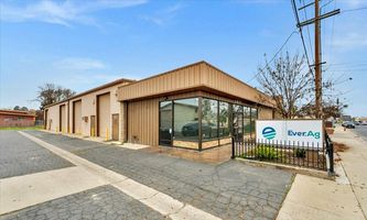 Warehouse Space for Rent located at 1027 W Murray Ave Visalia, CA 93291