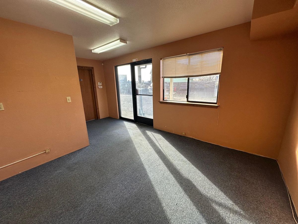 5670 W End Rd photo 4