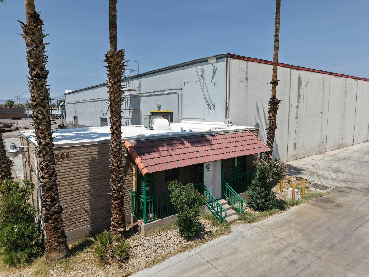 3250 Palm Pkwy photo 3