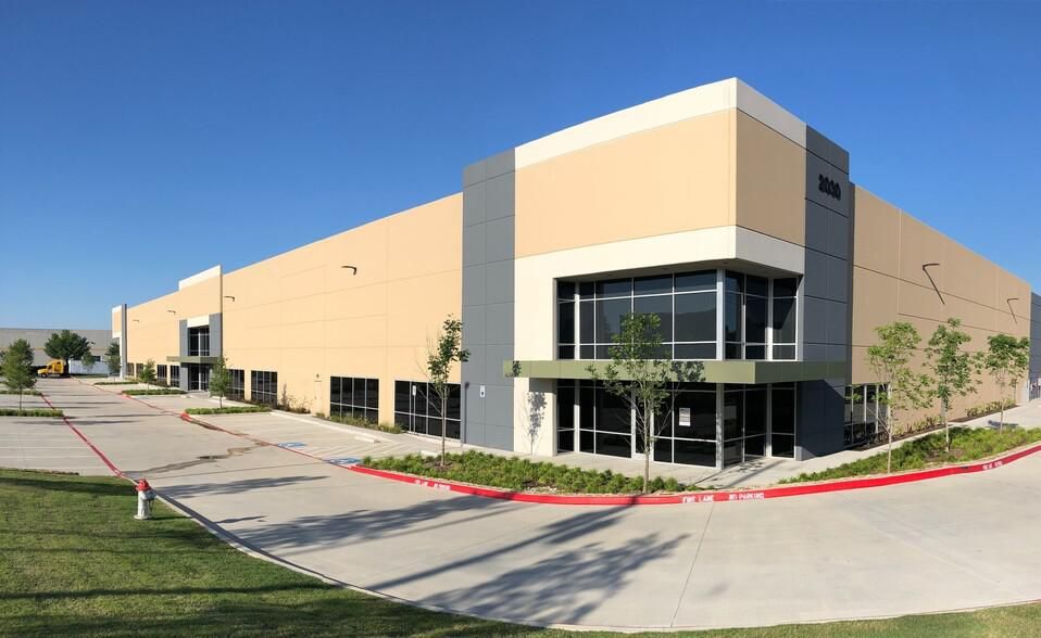 Building 2 2030 E Arbrook Blvd photo 1