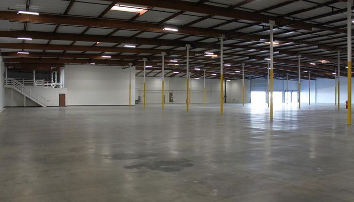 Warehouse Space for Rent at 2050-2080 E 49th St Vernon, CA 90058 - #10