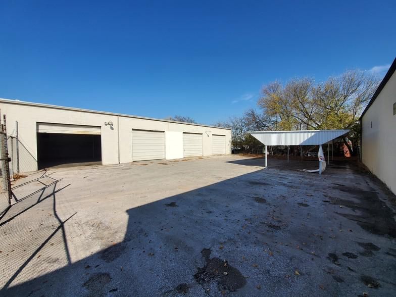 8418 Speedway Dr photo 4
