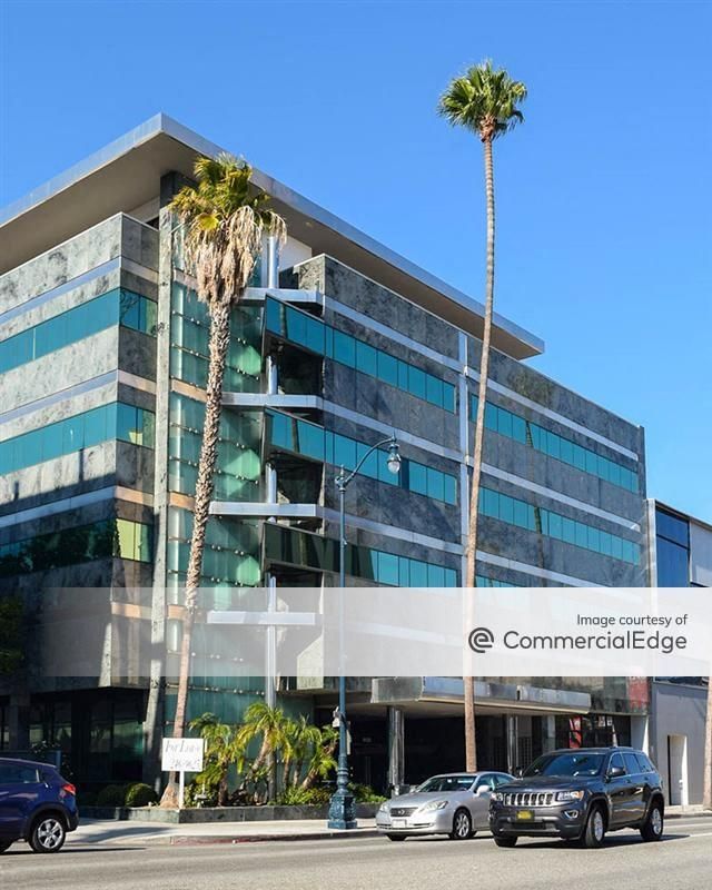 9025 Wilshire Blvd photo 4