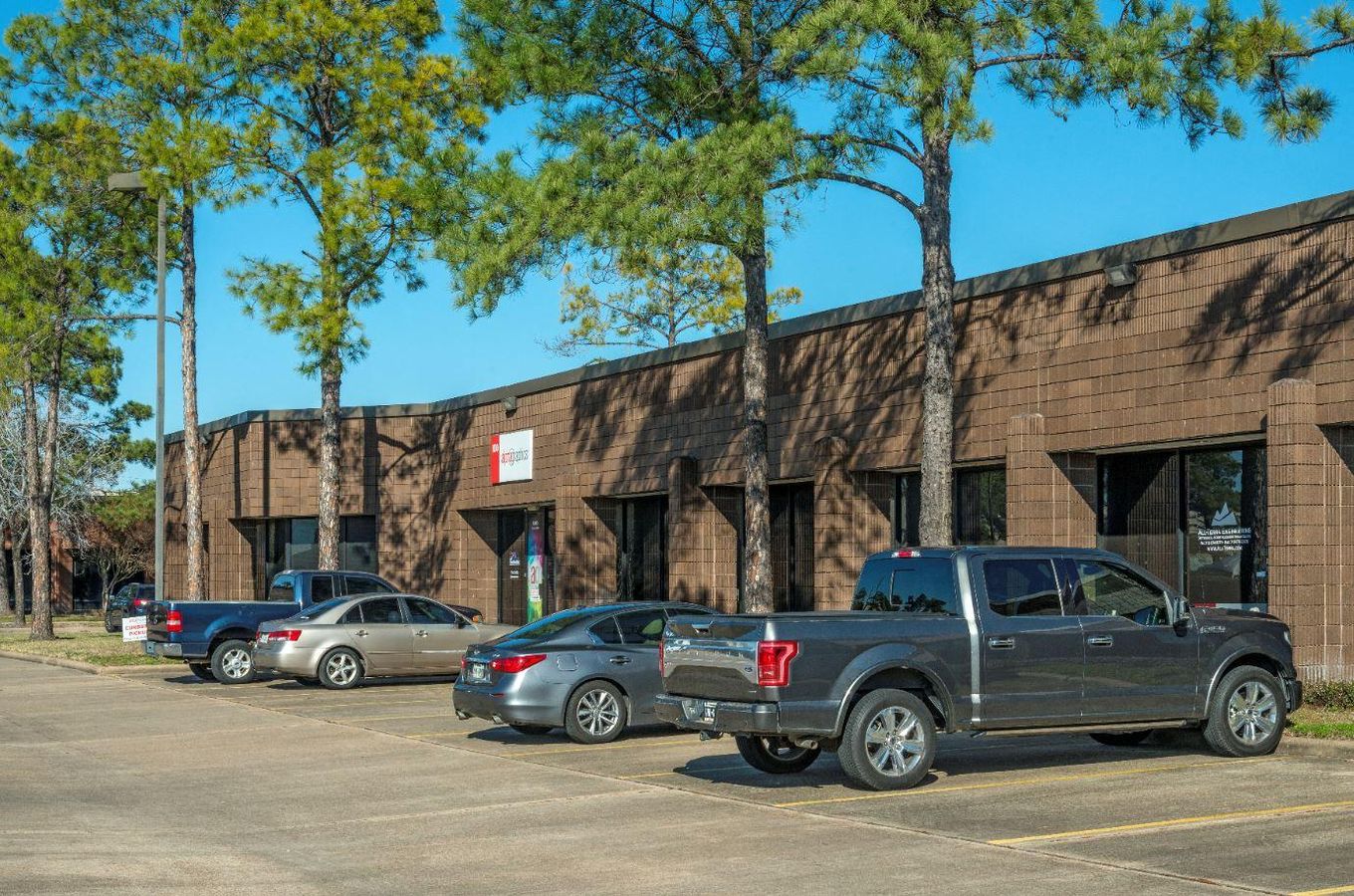 Rothway Business Center photo 4