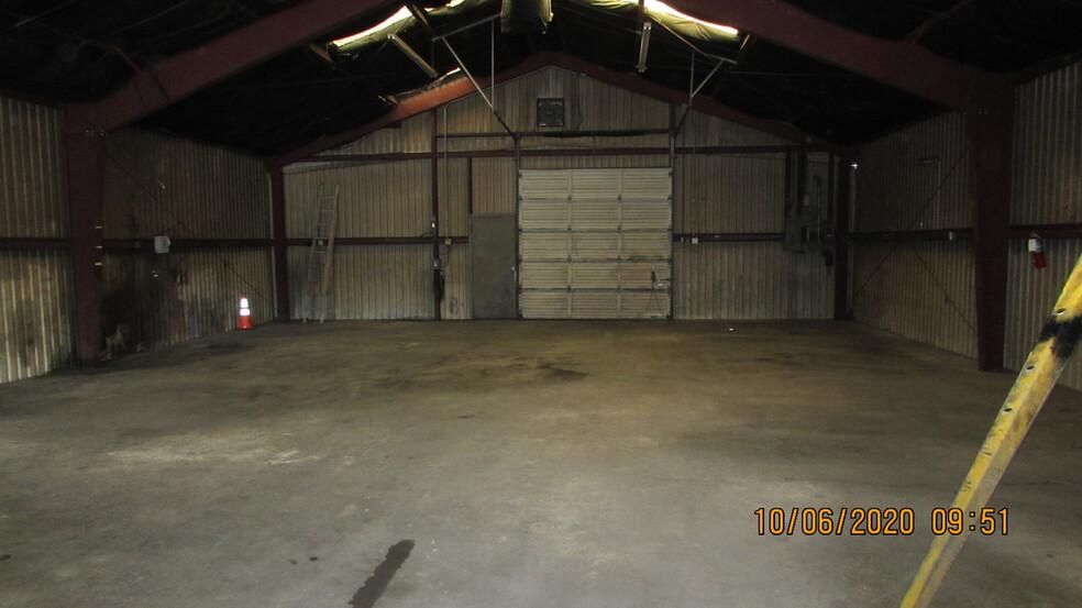 7587 Morley St photo 2