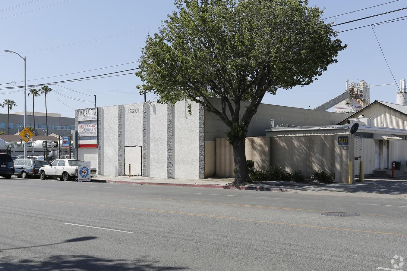 Oxnard Auto Center photo 3