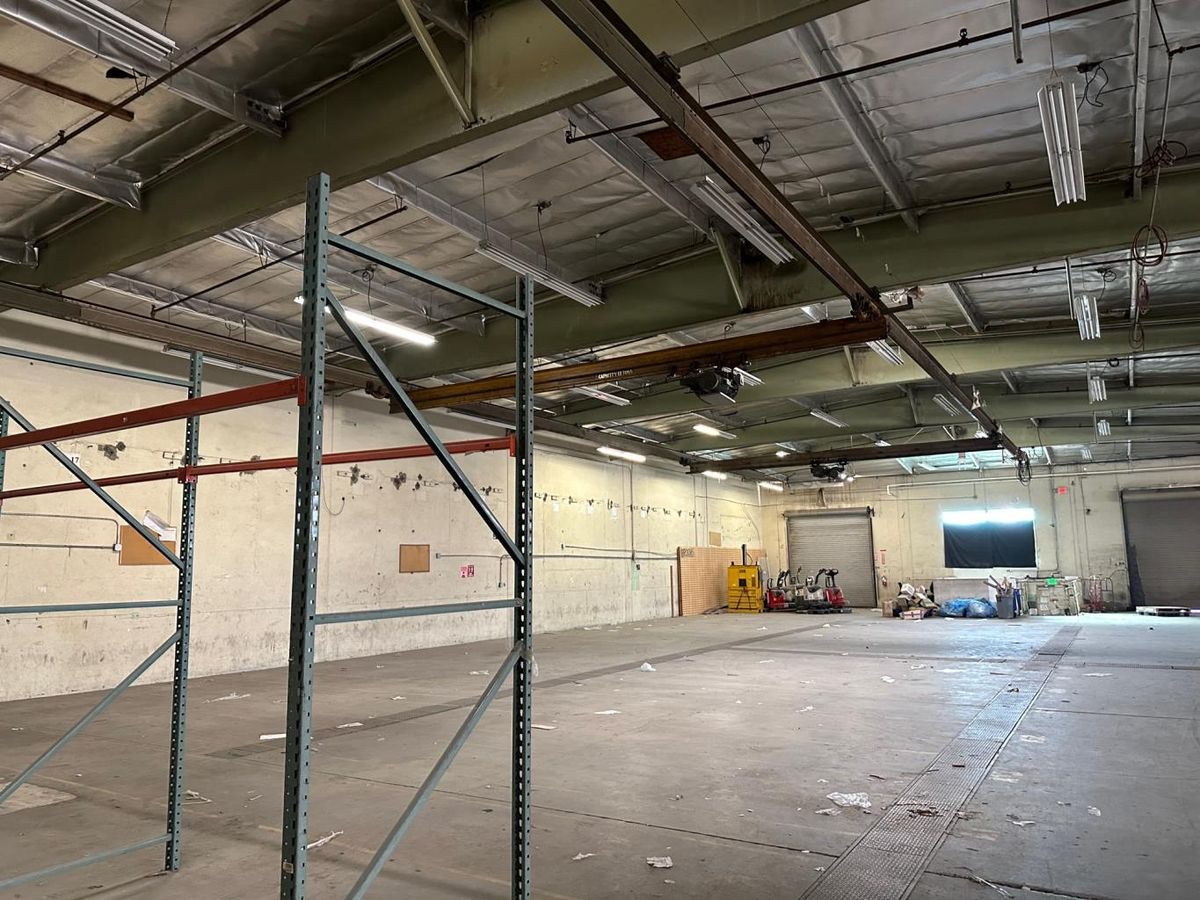 #1416 Gardena, CA Warehouse for Rent  #1416 | 1,000-24,875 sq ft photo 3