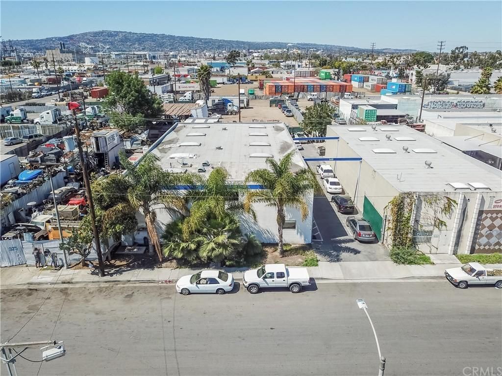 Industrial Property For Sale photo 1