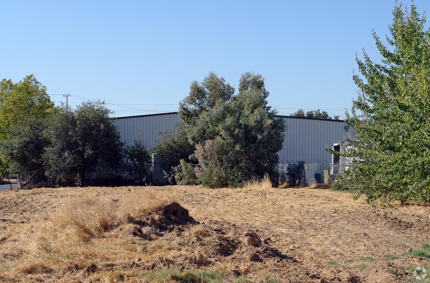 Industrial Property For Lease photo 2