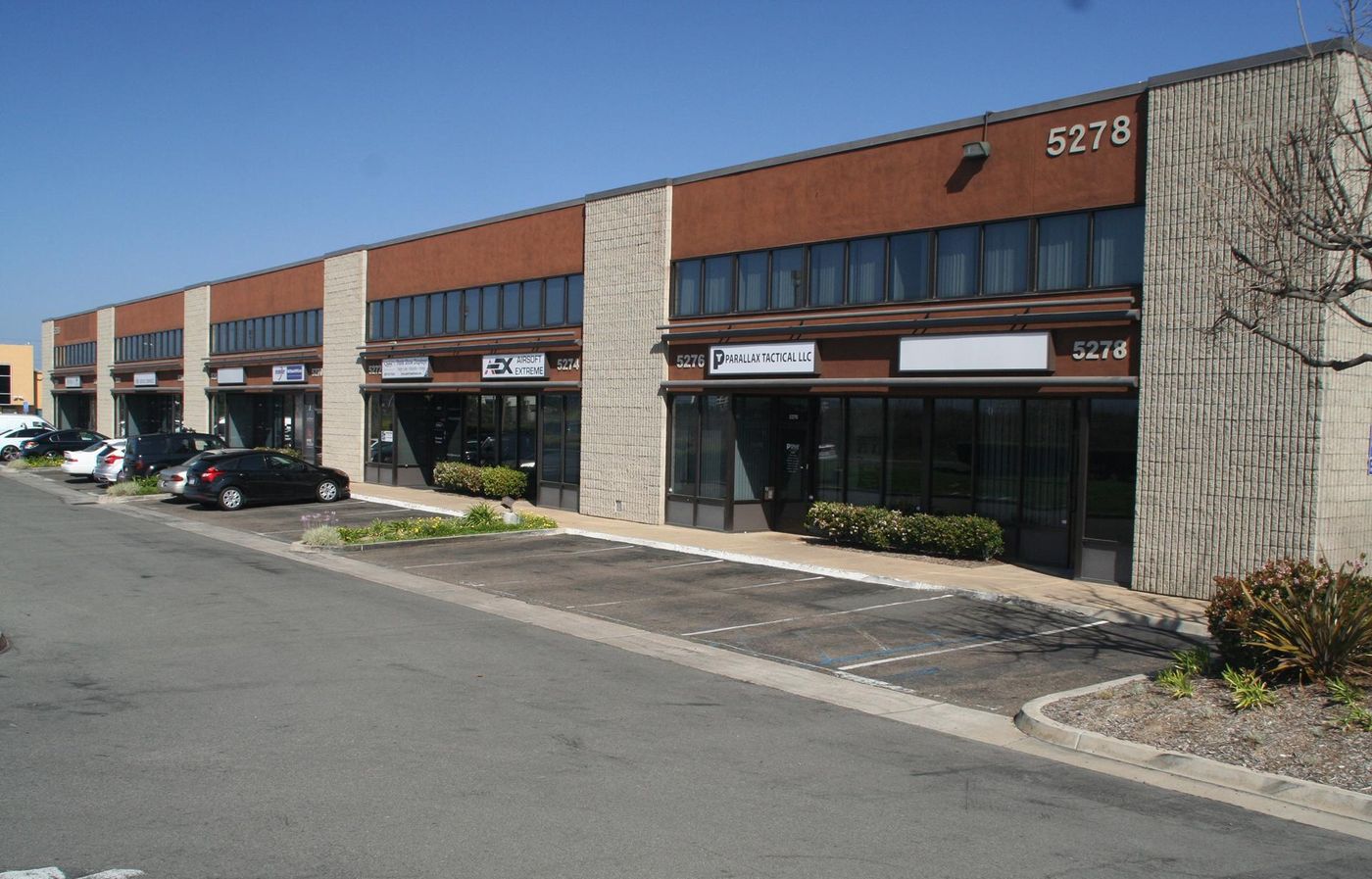 Eastgate Plaza - Office/Showroom/Warehouse photo 2