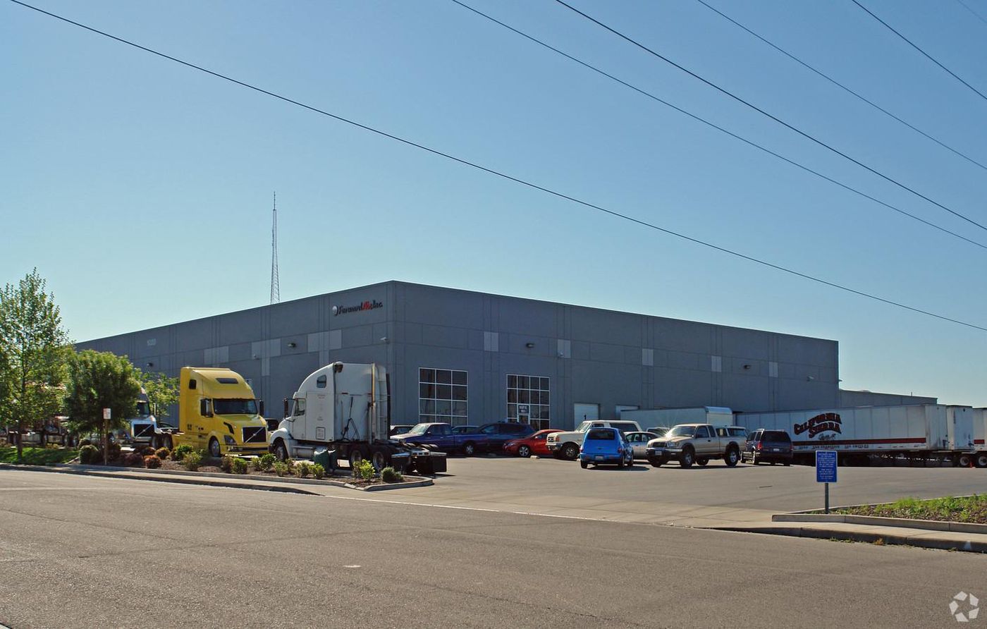 Industrial Property For Lease photo 4