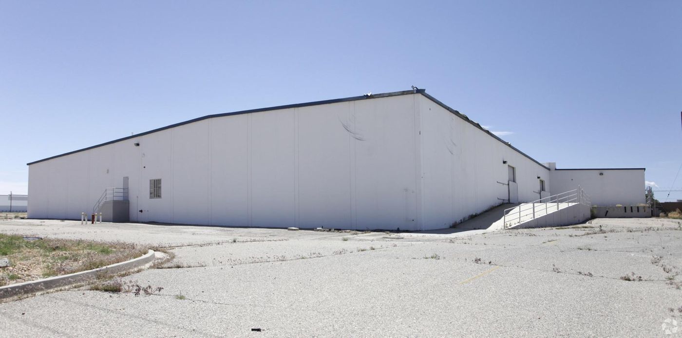 Bldg 518 photo 2