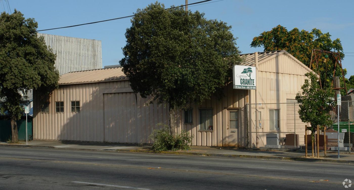 Industrial Property For Lease photo 1