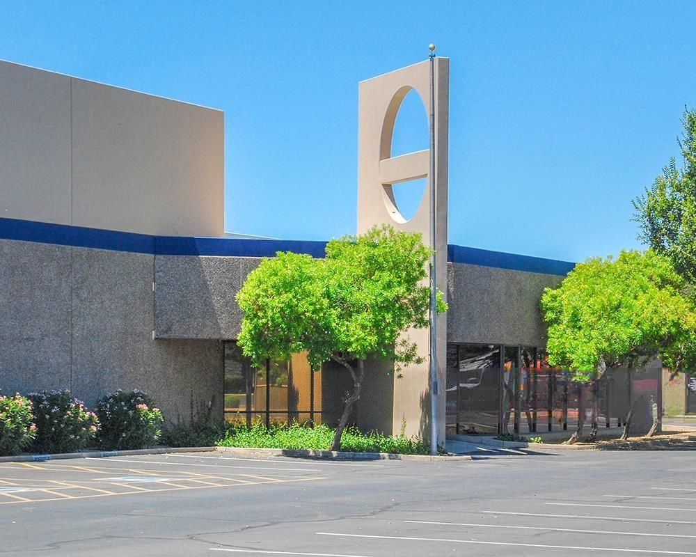 Reywest Commerce Center photo 3