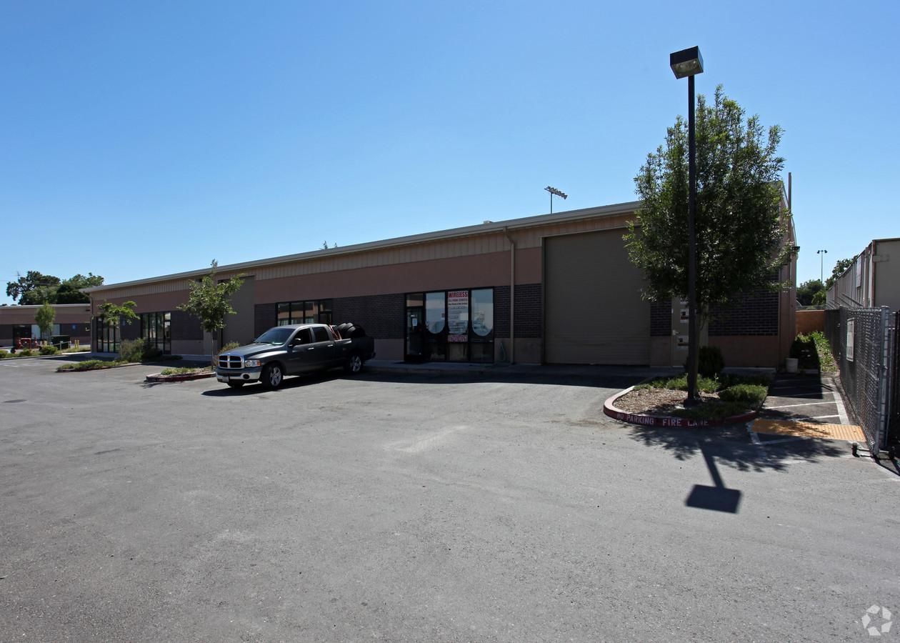 Industrial Property For Lease photo 2