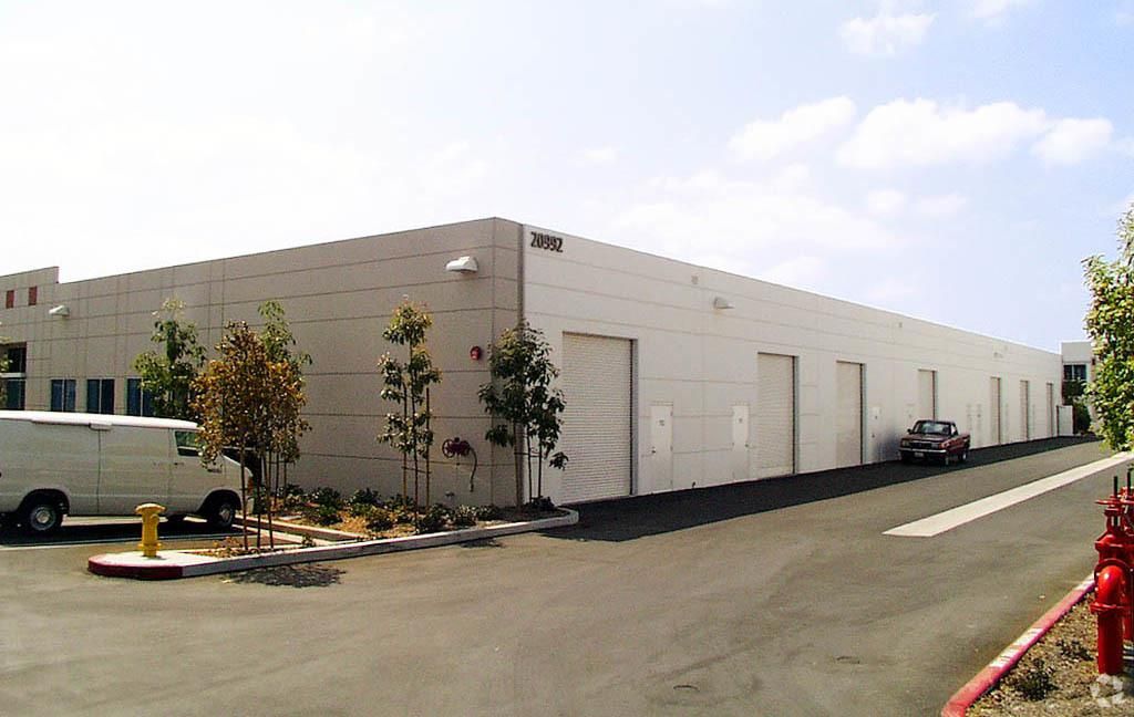 Bldg 8 photo 2