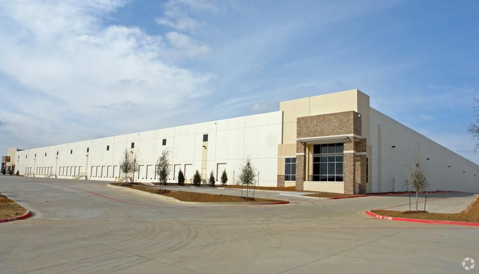 Lakeside Corporate Center 700 Lakeside Pky photo 3