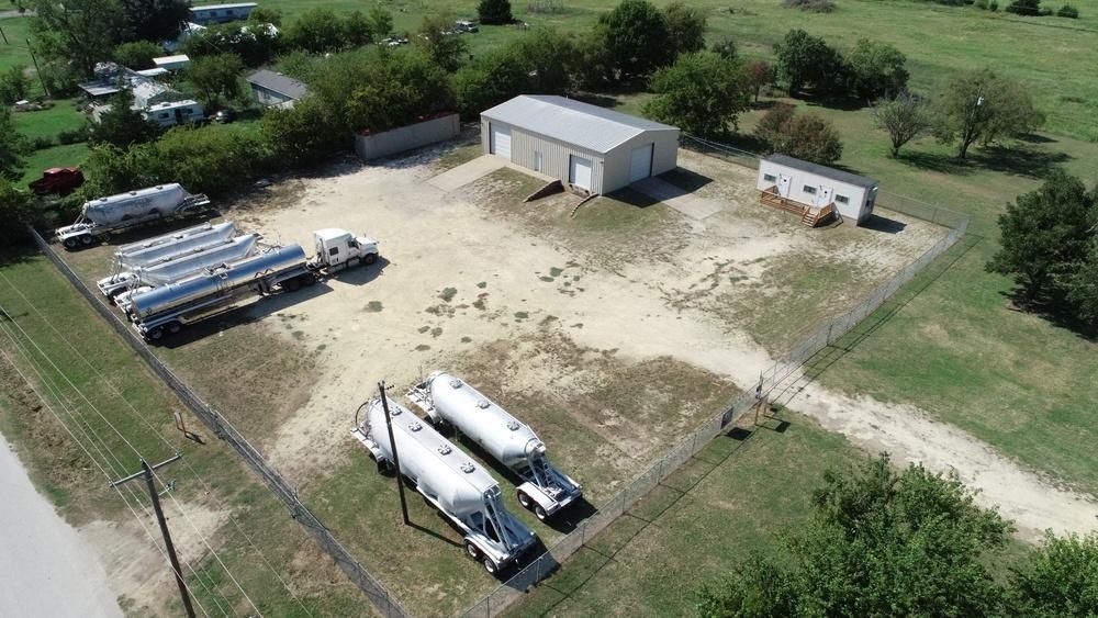 732 County Rd 214 photo 2