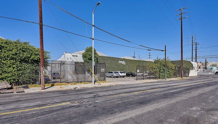 Warehouse Space for Sale at 2901 S San Pedro St Los Angeles, CA 90011 - #6