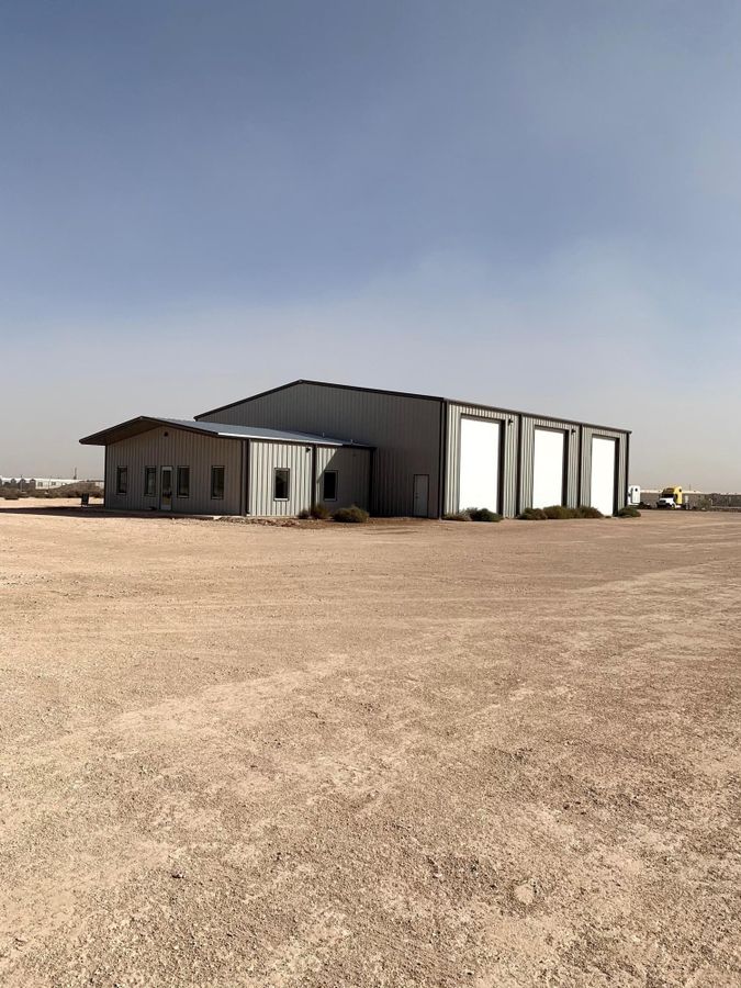 6,450 SF Industrial Warehouse on 6.617 AC photo 1