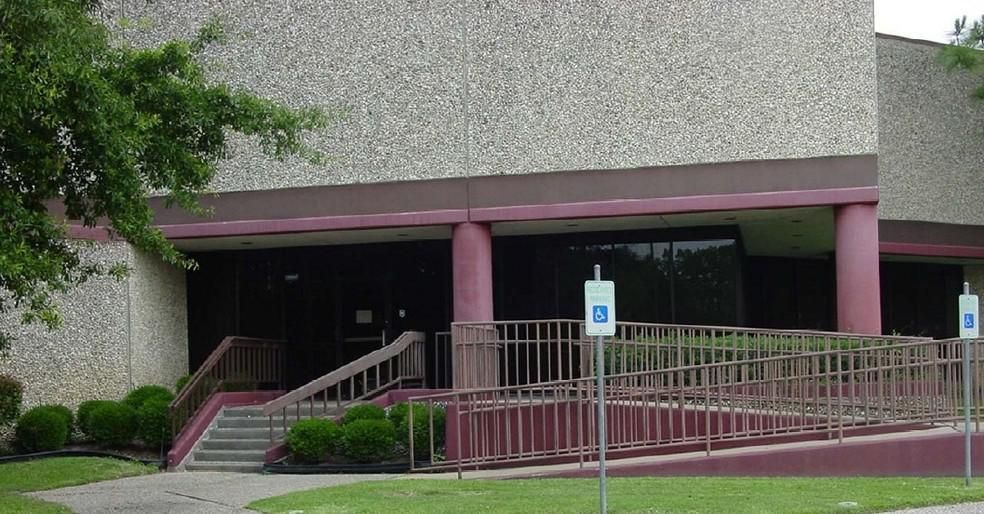 Brittmoore Center 10795 Hammerly Blvd photo 2