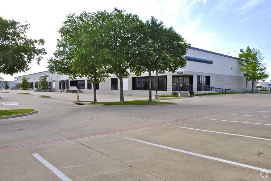 Jupiter Business Park Building 5 2532 Summit Ave photo 3