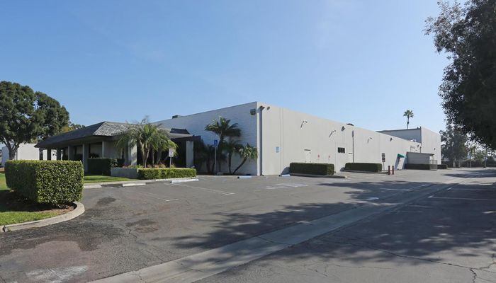 Warehouse Space for Rent at 17500 Gillette Ave Irvine, CA 92614 - #4