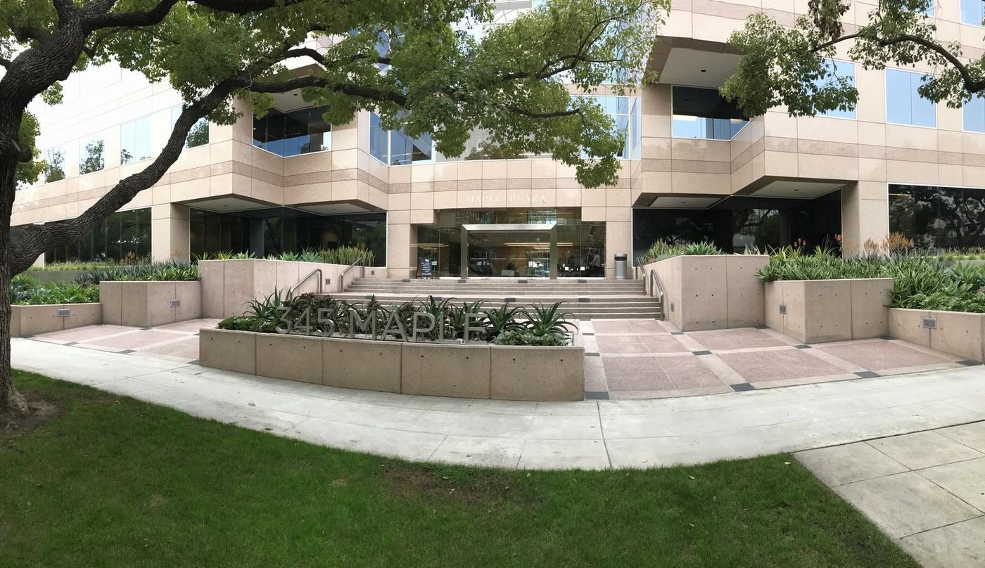 Maple Plaza photo 3