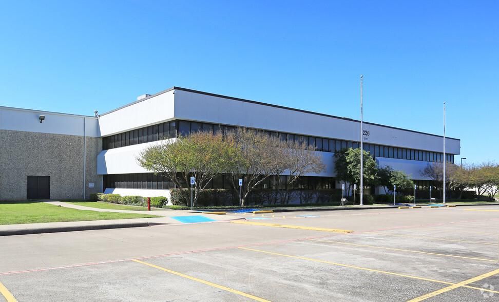 I-20 Corporate Center 220 E Danieldale Rd photo 1