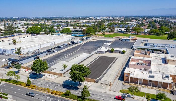 Warehouse Space for Rent at 9607-9623 Imperial Hwy Downey, CA 90242 - #4