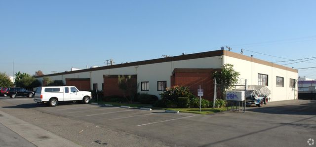 Flex Property For Lease