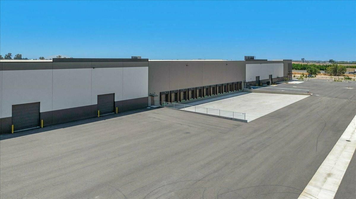 Brand New Concrete Tilt Up Industrial Buildings in Visalia's Industrial Park photo 4