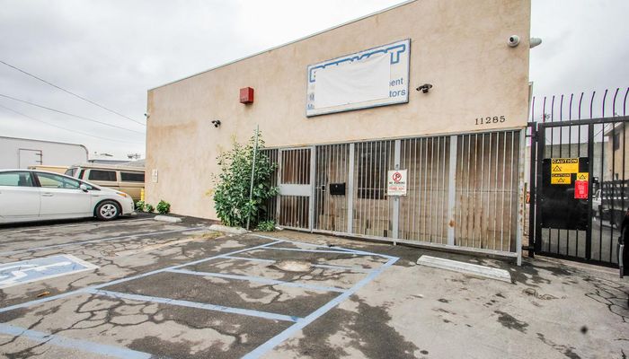 Warehouse Space for Sale at 11285 Goss St Sun Valley, CA 91352 - #2