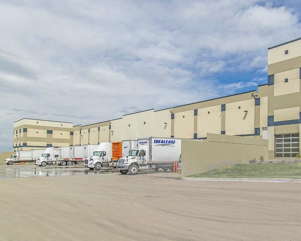 Majestic Commercenter - Building 5 photo 3
