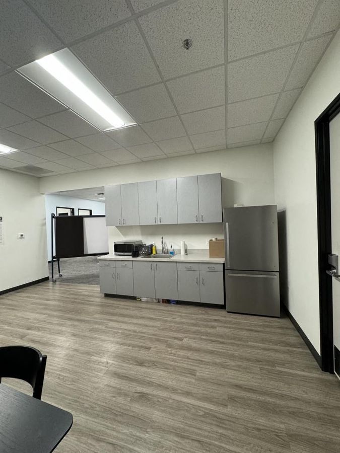 #1797 - Phoenix Warehouse Space for Rent photo 2