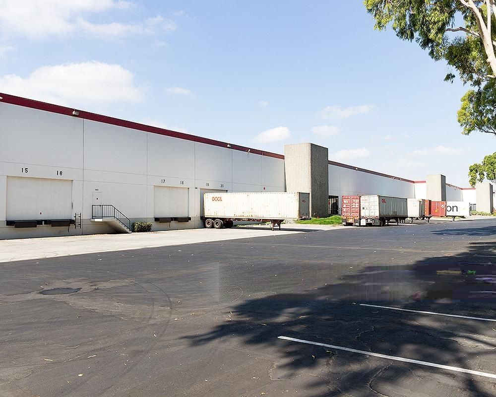 Cheli Distribution Park photo 2