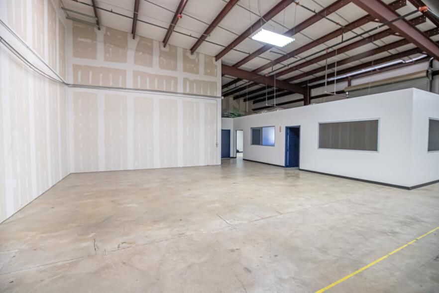 Building A Suite 15A 221 Barren Springs Dr photo 4