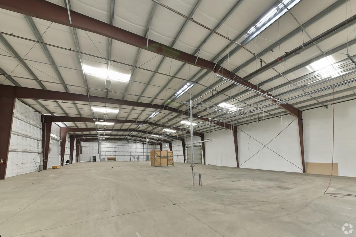 Industrial Property For Lease photo 1