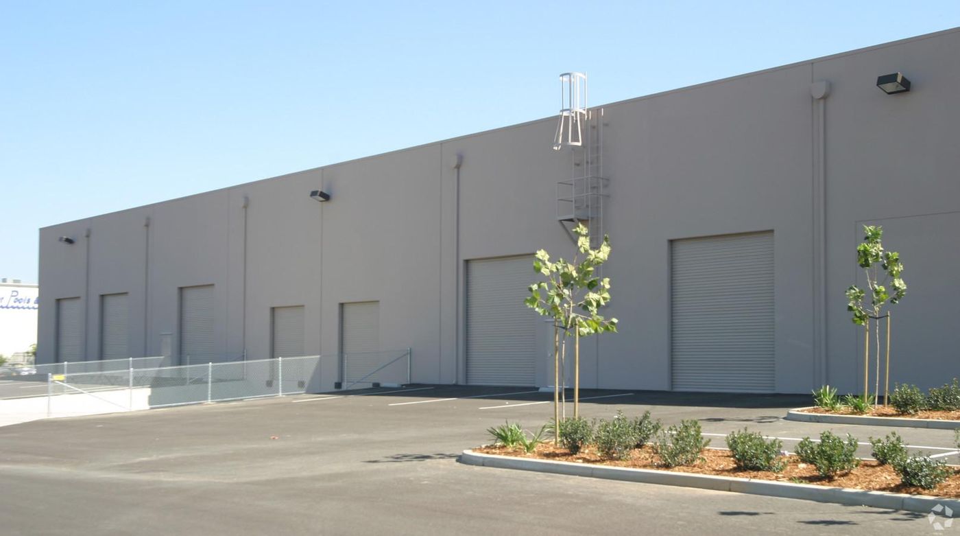 Bldg 1 photo 3