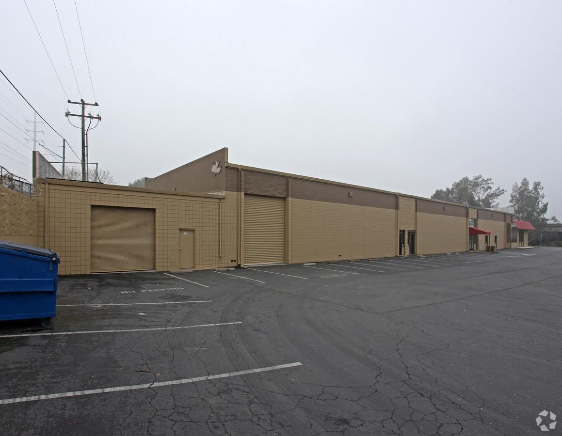 7322 Folsom Blvd, Sacramento, CA photo 3
